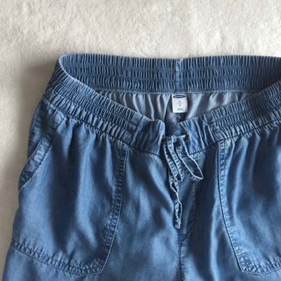 Old Navy | Tie-front Women Lady Soft Shorts with Pockets - Picture 1 of 6